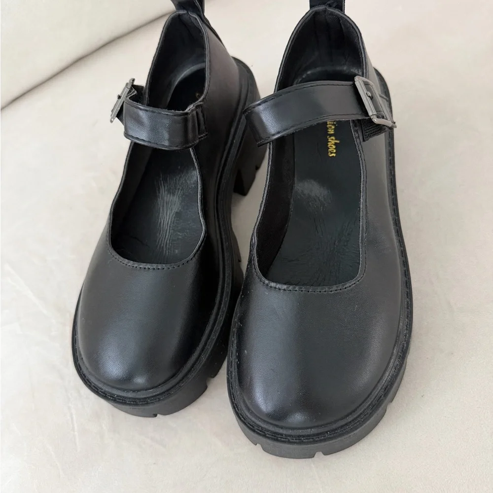 Black Platform Mary Jane Shoes with Buckle Strap